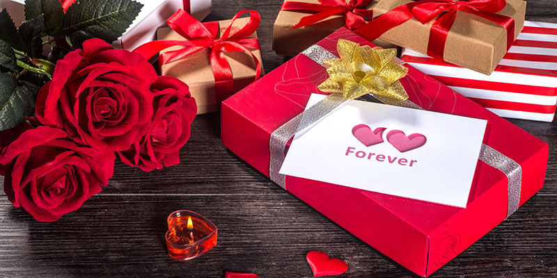 社会人の彼氏へのバレンタインのプレゼント選び！チョコ以外のギフトを贈ろう