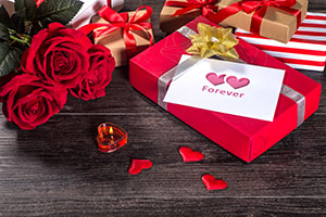 社会人の彼氏へのバレンタインのプレゼント選び！チョコ以外のギフトを贈ろう